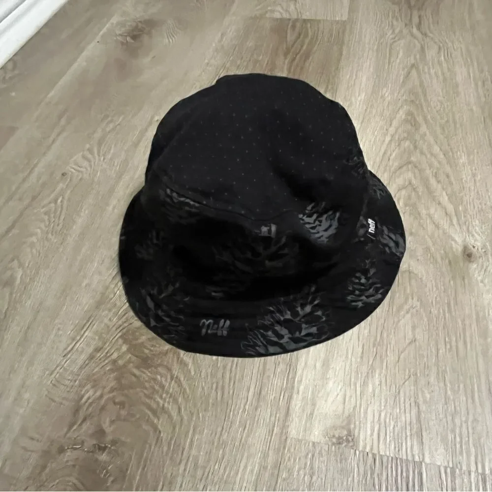 Neff Kid's Black Printed Bucket Hat